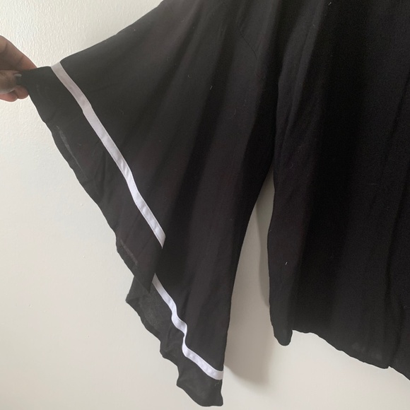 Hummingbird | Striped Bell Sleeve Button Front L - Picture 3 of 7